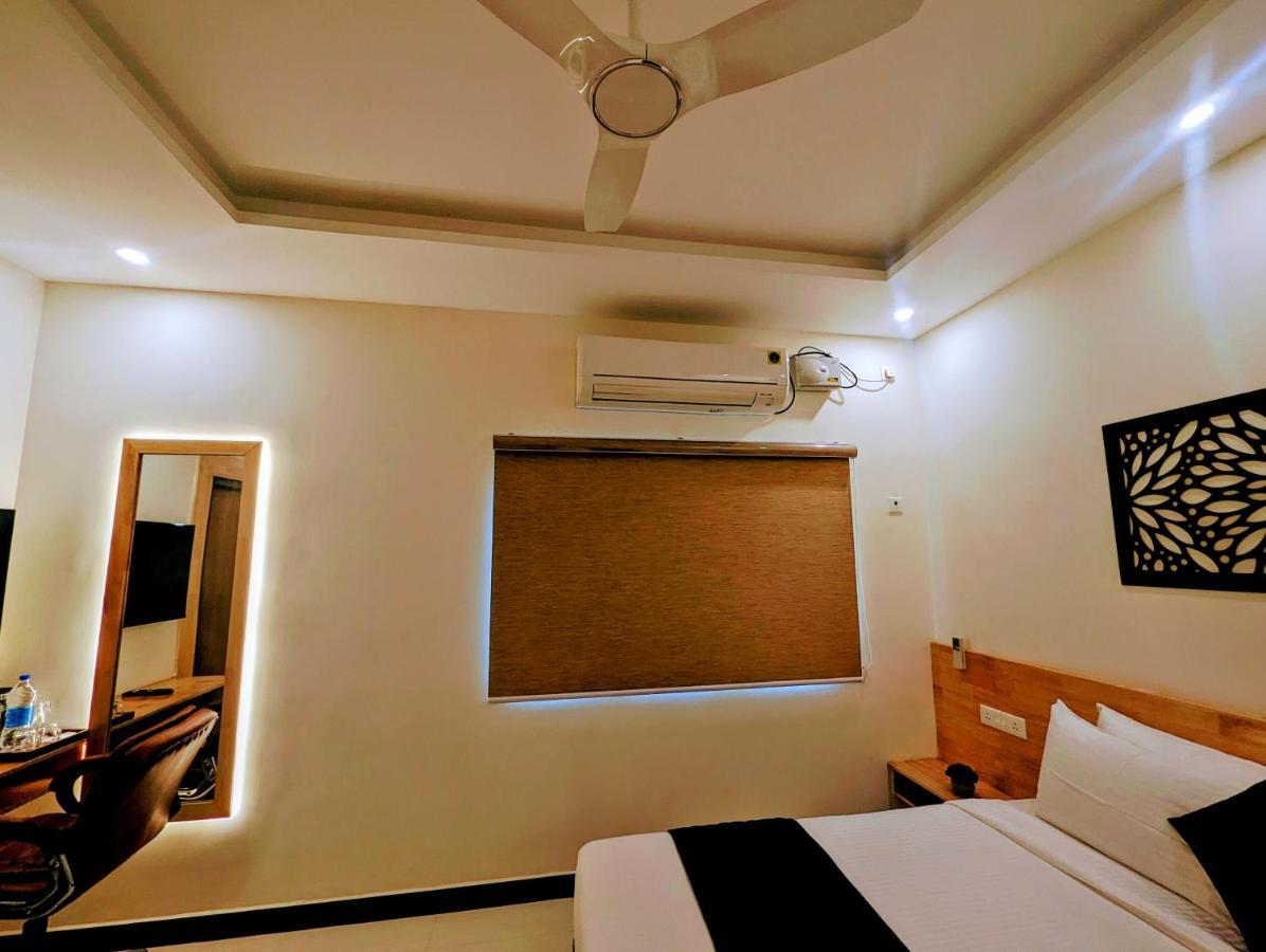 Tpc Camphor Hotel Tiruchirappalli Ngoại thất bức ảnh